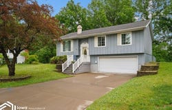 122 Paulaire Court, Burlington, IA 52601