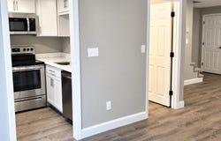 135 W Main Street, Hyannis, MA 02601