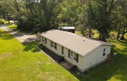 293 E 1350 N, Wheatfield, IN 46392