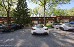 38 Stone Lane, Staten Island, NY 10314