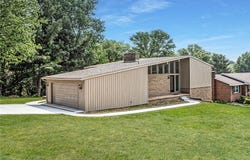 200 Centerwood Cir, South Union Twp, PA 15401