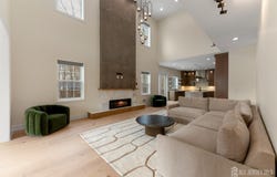 10 Winthrop Court, East Brunswick, NJ 08816