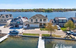 11732 N Sunrise Drive, Syracuse, IN 46567-8745