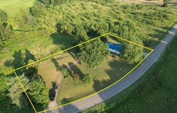866 Bay City Rd, Golconda, IL 62938
