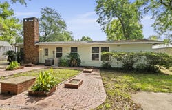 122 Carroll Avenue, Long Beach, MS 39560