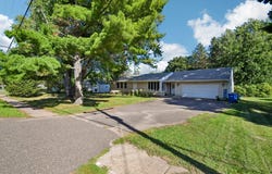 906 N Cascade Street, Osceola, WI 54020