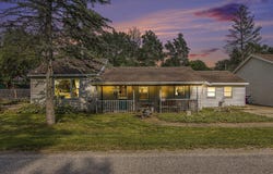 46778 Sycamore Drive, Bangor, MI 49013