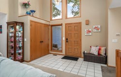 6767 Knollview Drive, Hudsonville, MI 49426