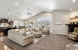 1949 N 2350 W, Clinton, UT 84015