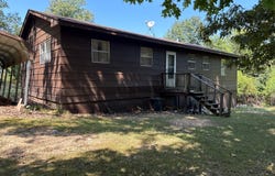 724 E Red Barn Road, Cave City, AR 72521
