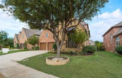 211 Guadalupe Drive, Irving, TX 75039