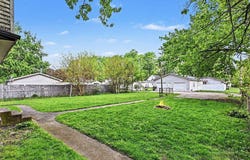 456 E Walnut Street, Nappanee, IN 46550-2020
