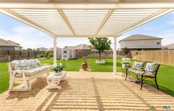 1321 W Nolte Farms, Seguin, TX 78155