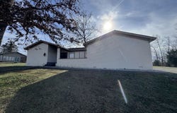 220 Industrial Drive, Lewisburg, KY 42256