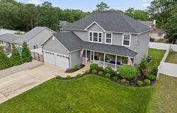 136 Tiller Avenue, Manahawkin, NJ 08050