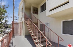 1015 E Spazier Ave, Burbank, CA 91502