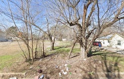 610 W Oak Street, Nocona, TX 76255