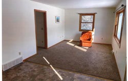 E9074 Weinke Road, North Freedom, WI 53951-9566