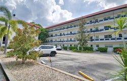 200 EL CAMINO DRIVE, WINTER HAVEN, FL 33884