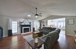 5 Kensington, Conway, AR 72034