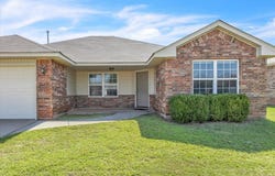 4601 Wagner Lake Drive, Yukon, OK 73099