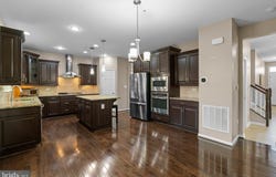 920 SAINT MARTINS LOOP, SEVERNA PARK, MD 21146