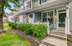 3033 Chamberlain Street N, Maplewood, MN 55109