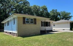 1424 Mississippi Place, Hobart, IN 46342