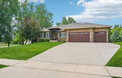 6648 Eagle Ridge Drive, Johnston, IA 50131