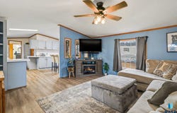 901 N Doland Pl, Sioux Falls, SD 57107