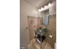 1530 KEY BLVD., ARLINGTON, VA 22209