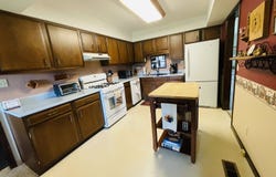 1008 Whispering Trail, Greenfield, IN 46140