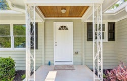 805 Gettysburg Trail NE, Kennesaw, GA 30144