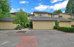 585 Wimbledon CT, Eugene, OR 97401