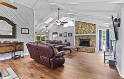 222 Jared Drive, Laurens, SC 29360