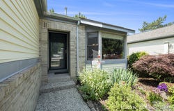 40 Skyline Circle NW, Grand Rapids, MI 49504