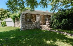 1305 S Kimbrough Avenue, Springfield, MO 65807