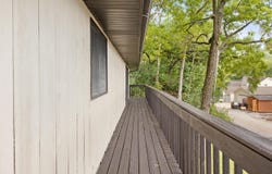 142 Riverside Dr, Waterford, WI 53185