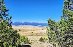 56 Clubhouse Rd, Westcliffe, CO 81252