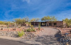 9150 E Loma Linda Place, Tucson, AZ 85749