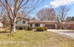 4132 Meadowbrook, Freeland, MI 48623
