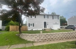16 Herbert Ln, Hackettstown Town, NJ 07840-2504
