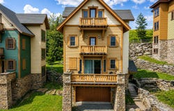 215 Meadows, Snowshoe, WV 26209