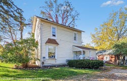715 & 717 E Grand River Avenue, Williamston, MI 48895