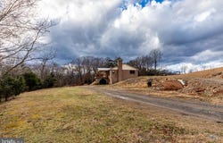 2520 RIDGE ROAD, UPPER TRACT, WV 26866