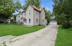 700 W Boston Avenue, Indianola, IA 50125