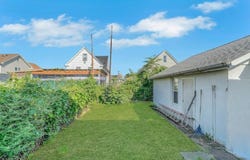 230 Lincoln Pl, Garfield City, NJ 07026-1732