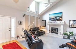 20827 W 102nd Street, Lenexa, KS 66220