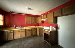 805 Continental Drive, Three Rivers, TX 78071