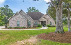16 Oak Haven Drive, Poplarville, MS 39470